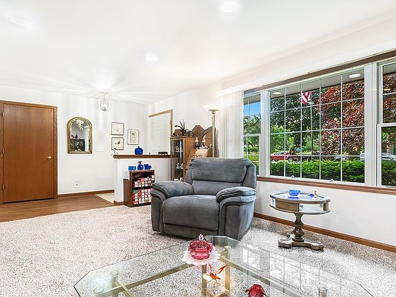 5th image of 4141 Lehighton Downs Dr