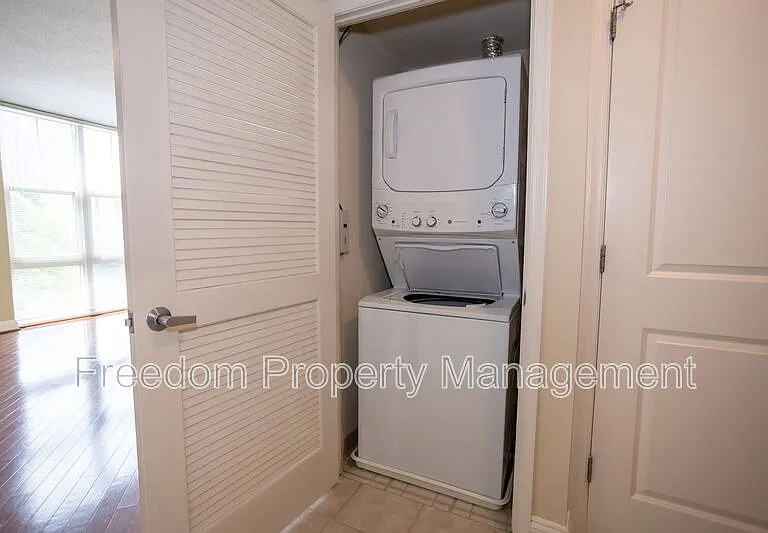 11760 Sunrise Valley Dr #514 — Photo 10