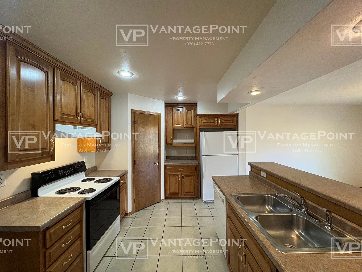 2972 - 2974 Clifford Court - SV - 2972 — Photo 4