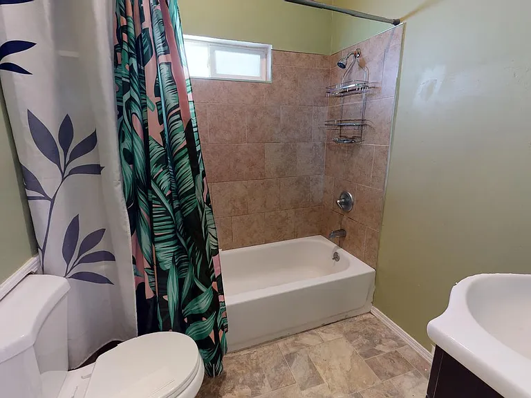 2202 Coolidge Ave — Photo 12