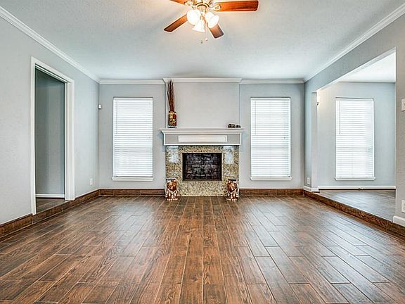 3rd image of 10061 Timberwood Dr