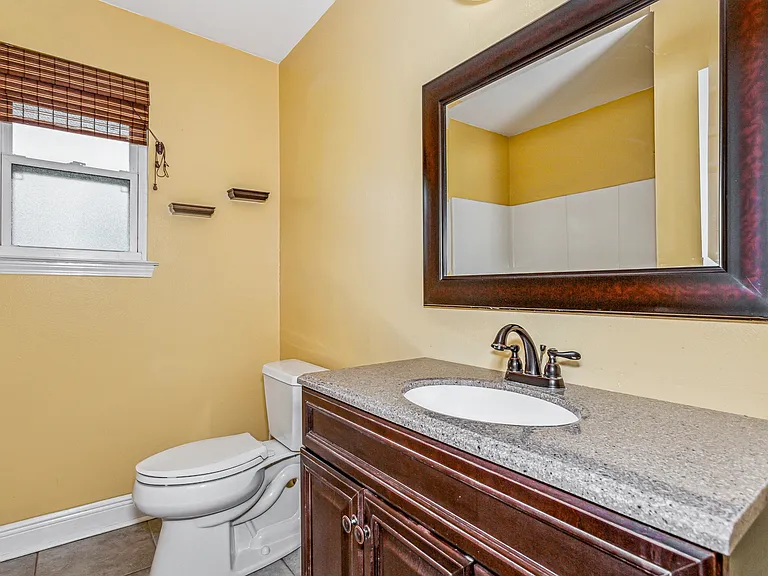 1136 Crane Cove Blvd — Photo 9