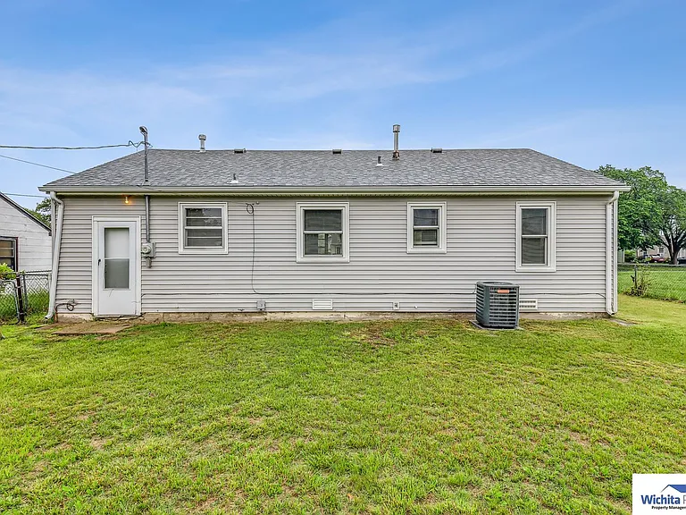 2219 N Estelle St — Photo 15