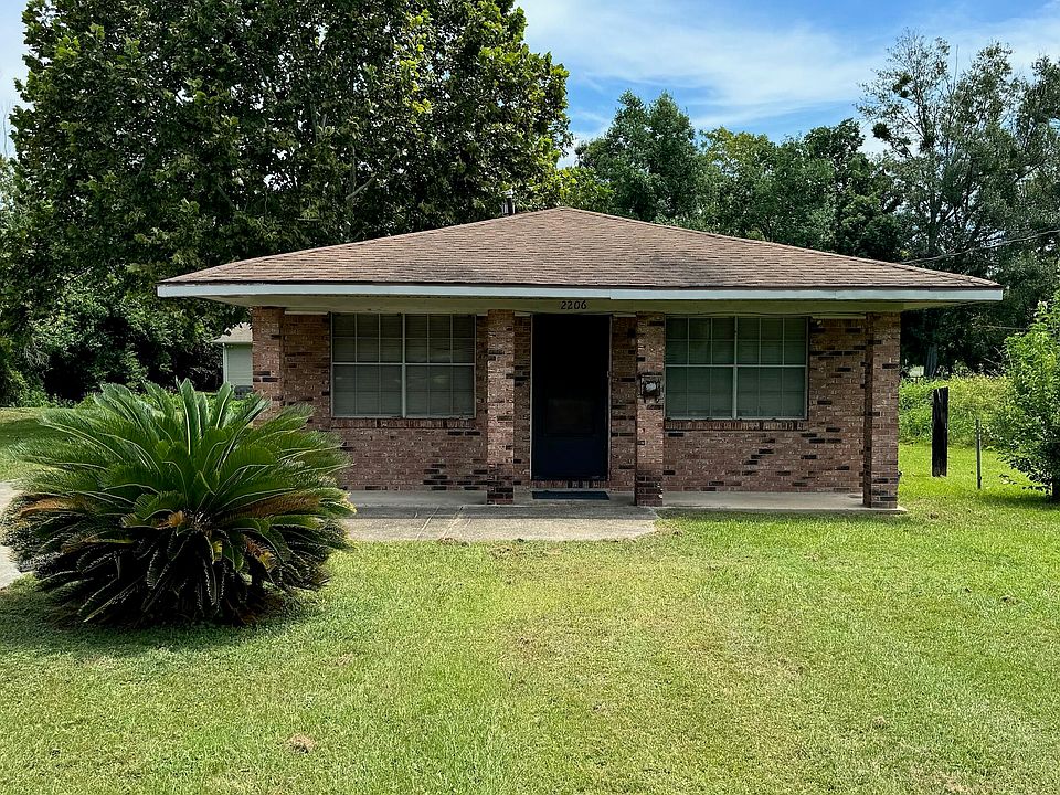 1st image of 2206 33rd Ave