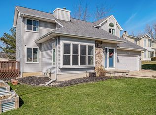 12508 Torrey Rd, Fenton, MI 48430