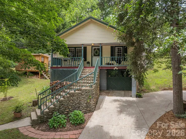 5249 Old Clyde Rd, Clyde, NC 28721