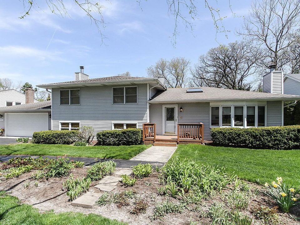 1st image of 19382 W Prospect Dr