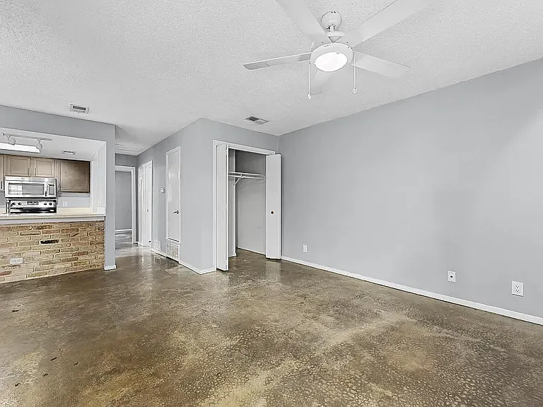 3422 Willowrun Dr #3 — Photo 16