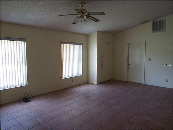 2nd image of 1595 Fentress Ave