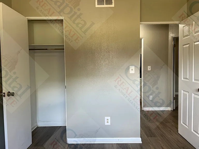 402 W Curtis Dr — Photo 18