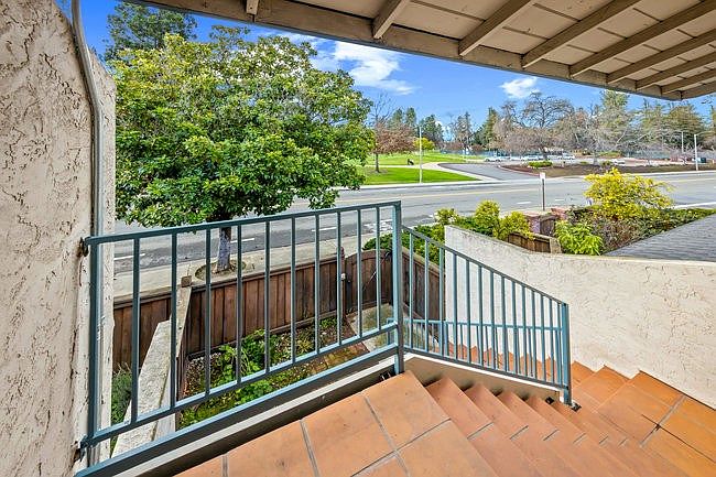 1st image of 1576 Hollenbeck Ave #7