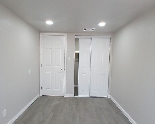 2nd image of 114 E 5th St