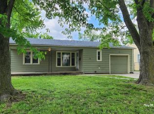 2373 S Estelle St, Wichita, KS 67211