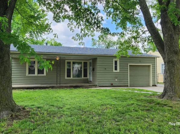 2373 S Estelle St, Wichita, KS 67211