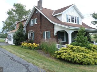 282 Chapel Hill Rd, Sinking Spring, PA 19608