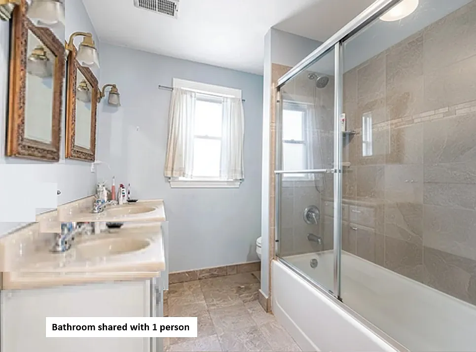 3 bed, 1117 sqft, $1,500 — Photo 3