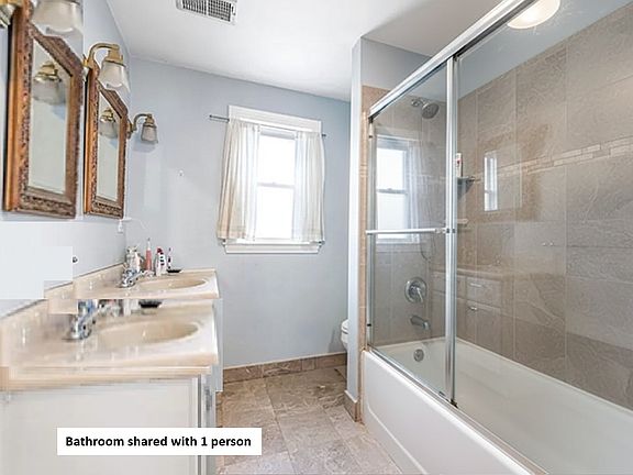 3rd image of 106 Chester St #3
