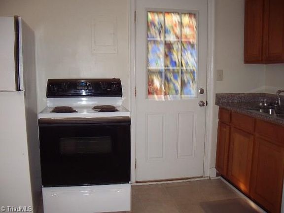 4th image of 504 Westchester Dr