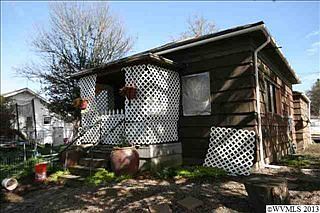 2nd image of 798 21st St SE
