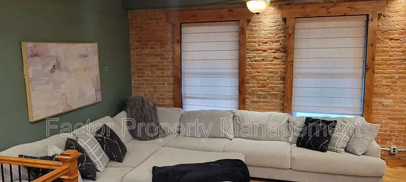1 bed, 1.0 bath, 1200 sqft, $1,600 — Photo 4