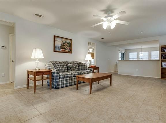 2nd image of 7879 Estancia Dr