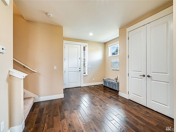 4th image of 20619 1st Ave W