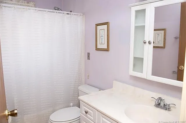 2 bed, 816 sqft, $1,900 — Photo 4