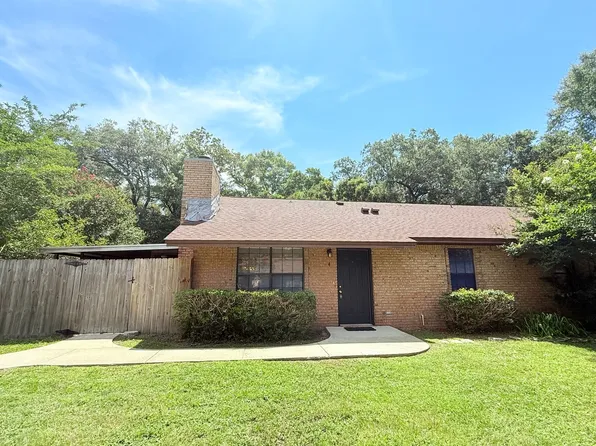 9345 Chisholm Rd, Pensacola, FL