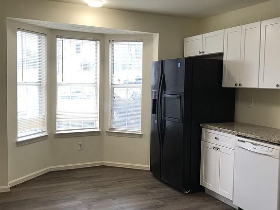 5th image of 1856 Barrington Ct