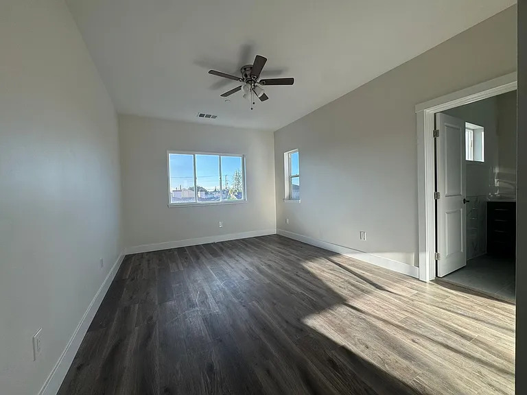 22390 Salwan Pl — Photo 22