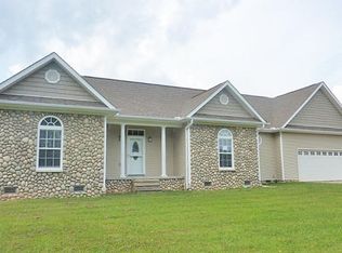 714 Ridgeview Dr, Clinton, TN 37716