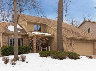 18741 Nature Ln, Eden Prairie, MN 55346