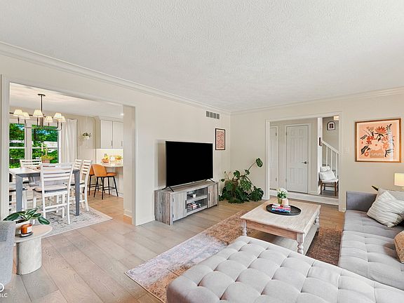 5th image of 8332 Tanager Ln