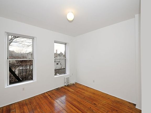 5th image of 190 6th Ave APT 6RS