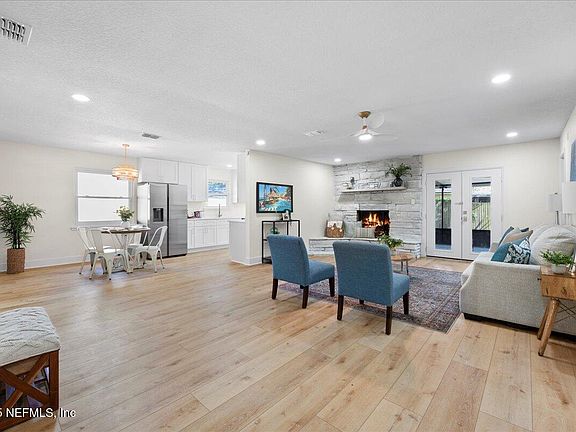 4th image of 1027 CYPRESS LANDING Court