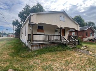 410 N 7th St, Benld, IL 62009