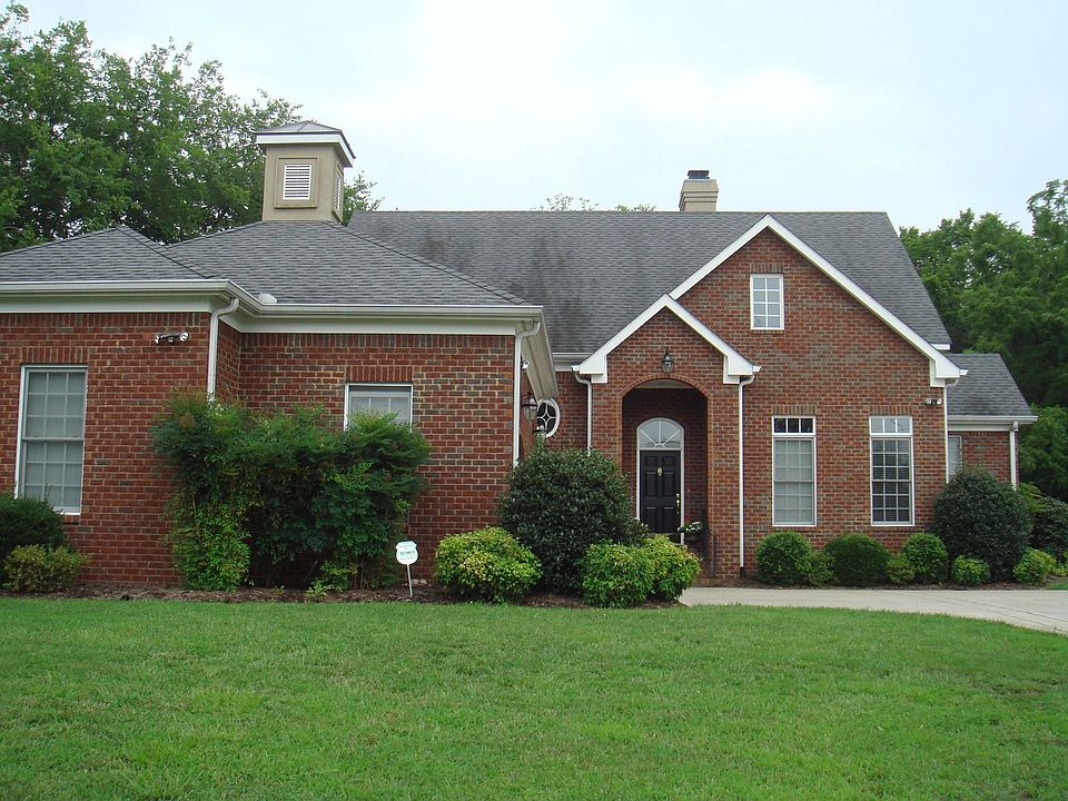 1st image of 274 Hill Ct