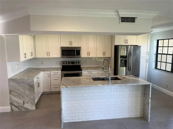 9015 W Sunrise Blvd, Fort Lauderdale, FL 33322