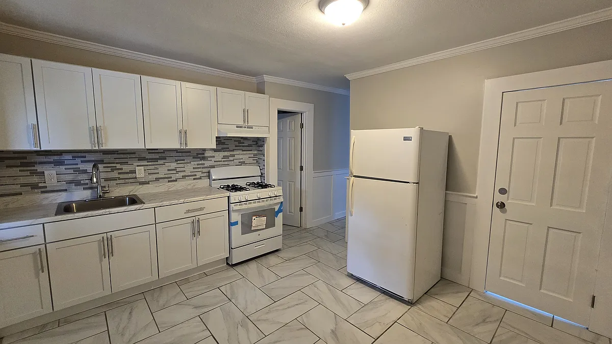 Building Photo - 1514 Pembroke St #1