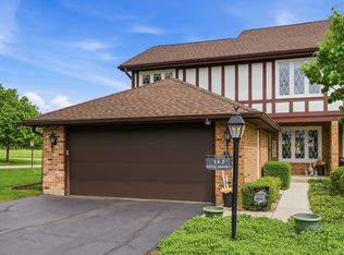 542 Cress Creek Ct, Crystal Lake, IL 60014
