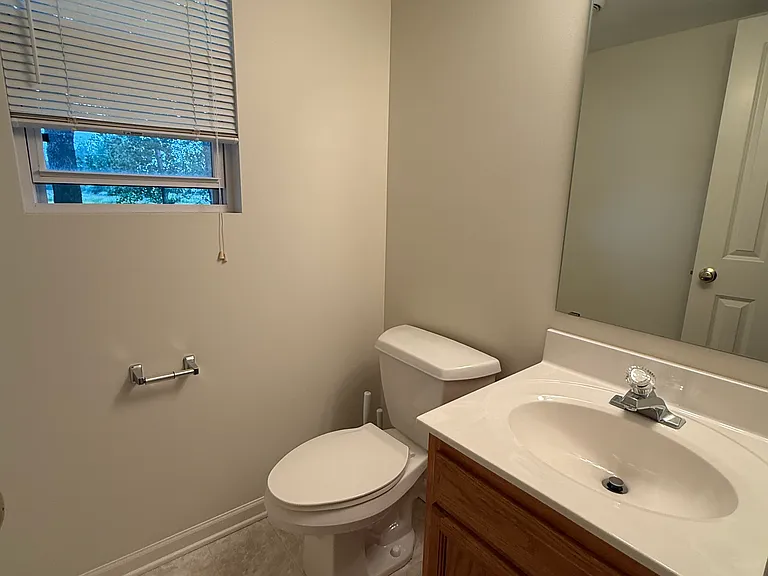 3585 Greenly Ct — Photo 14
