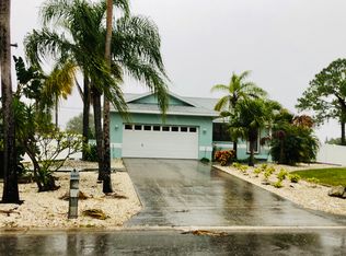 6302 Flamingo Dr, Apollo Beach, FL 33572