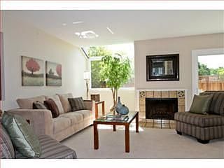 3rd image of 1062 Colorado Pl