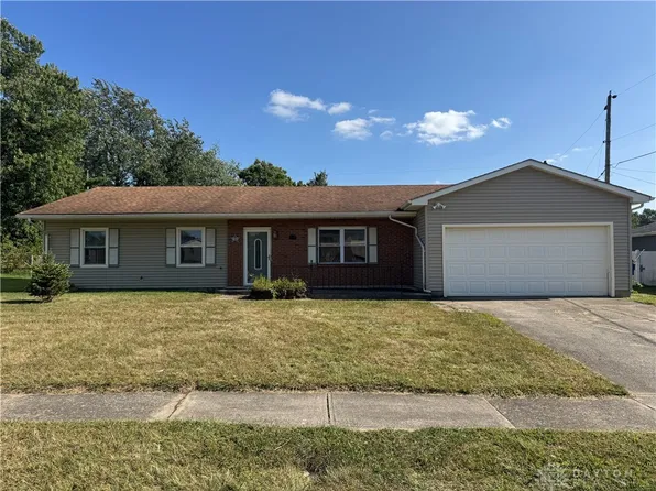 6835 Joseph Dr, Enon, OH 45323