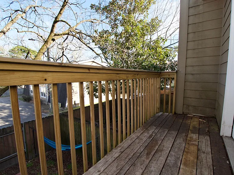 210 N Ross St #A — Photo 33