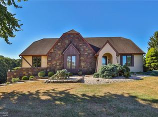1406 Thomas Dr, Coplay, PA 18037
