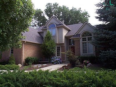 1st image of 54098 Birchfield Dr E