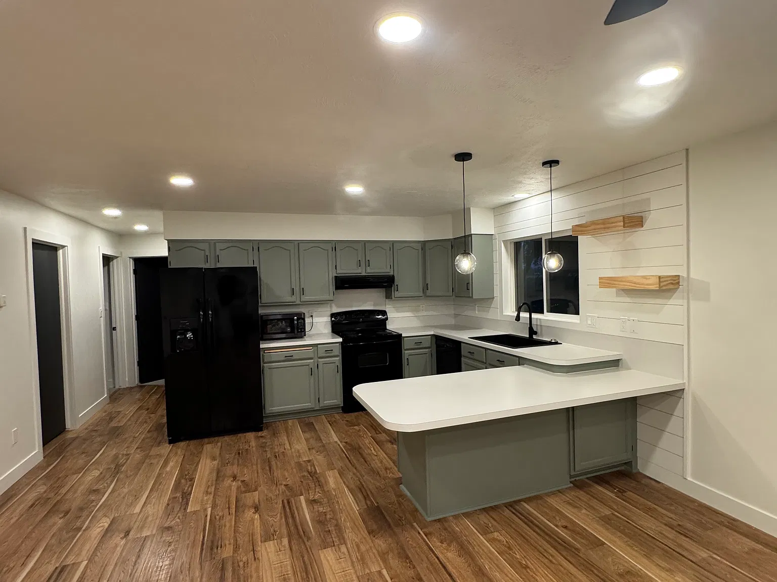 2 bed, 1288 sqft, $1,740 — Photo 2