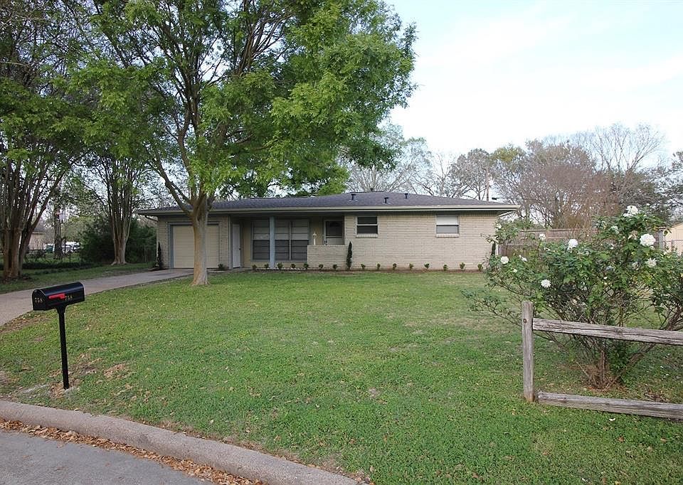 1st image of 758 Dezso Dr