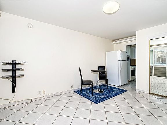 4th image of 6484 Indian Creek Dr APT 204